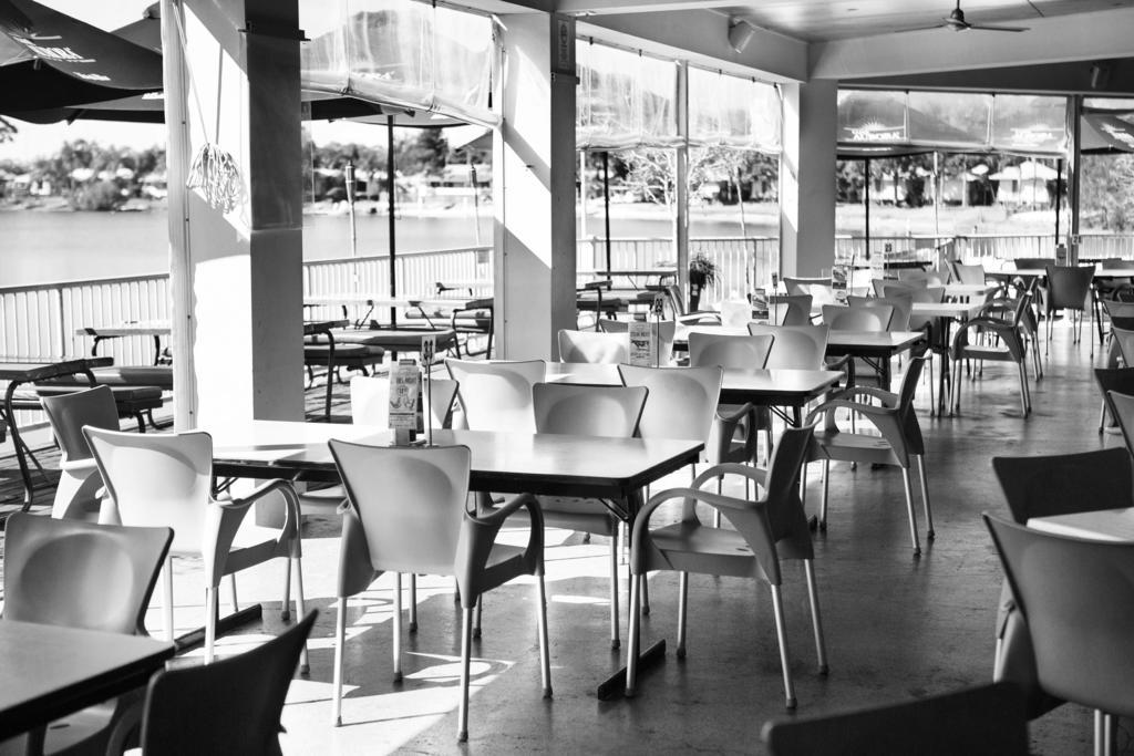 Nightcap At Waterfront Hotel Maroochydore Dış mekan fotoğraf